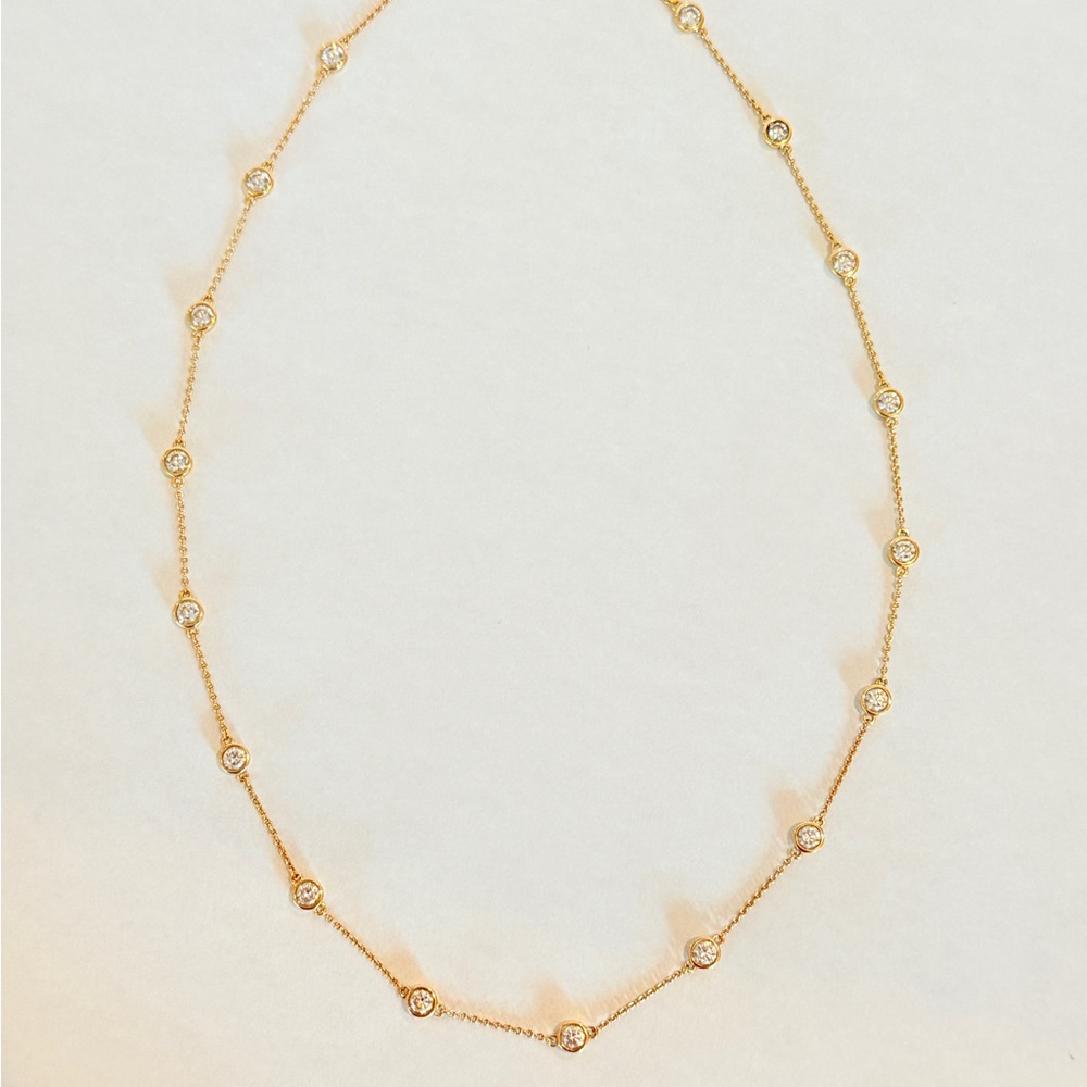Elegant Necklace in 18k lab diamonds E color VSS2 clarity 3.4 carats